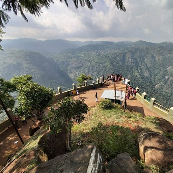 Coonor with Ooty.jpg